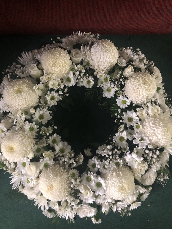 Large Pure White Tribute Wreath